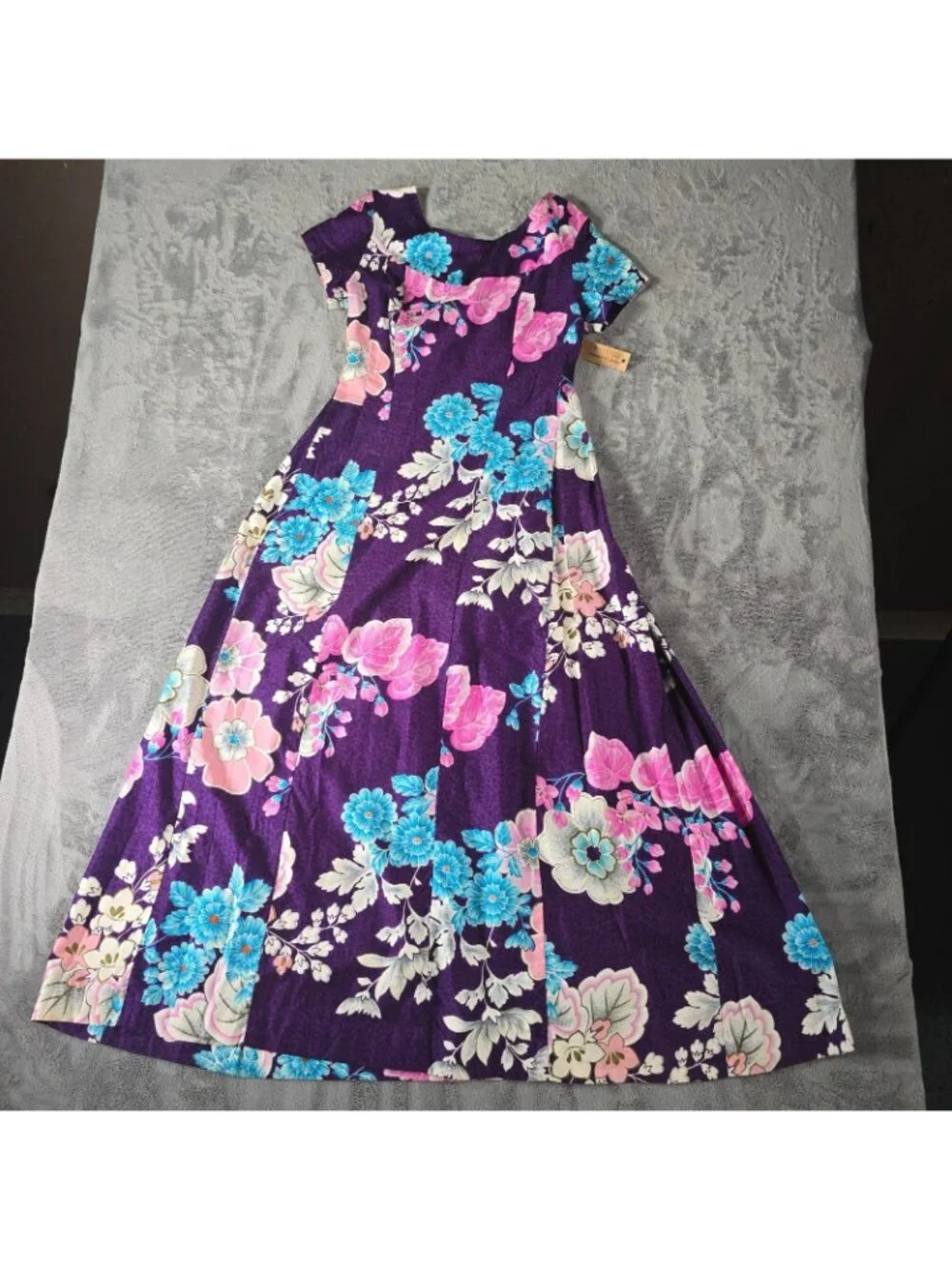 Vintage 1960s Ui-Maikai Hawaiian Aloha Wear Purple Floral Maxi Tiki Dress (S)